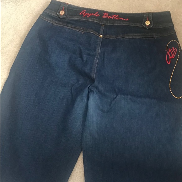 Vintage - Apple Bottom Gaucho Jeans 👖 - Picture 3 of 4